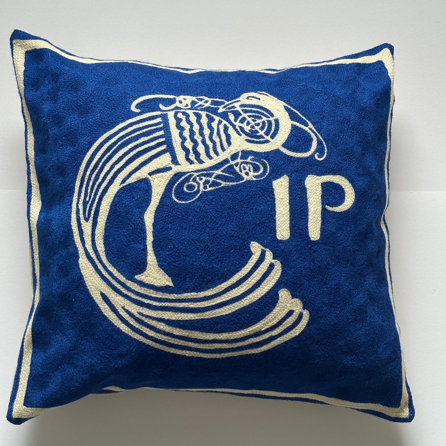 celtic plume (blue/white)