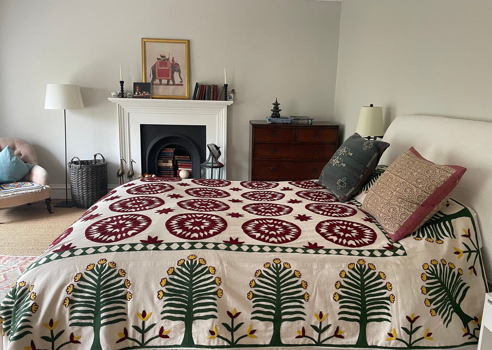 Compass Star Hand-Embroidered Bedcover